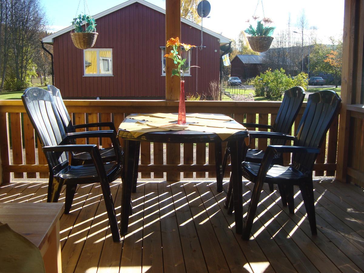 Det Gule Hus Bed and Breakfast Stöllet Exteriör bild