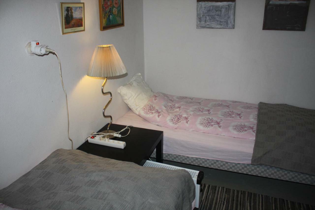 Det Gule Hus Bed and Breakfast Stöllet Exteriör bild